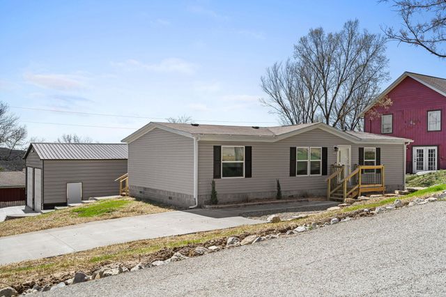 145 Grand Avenue, Branson, MO 65616