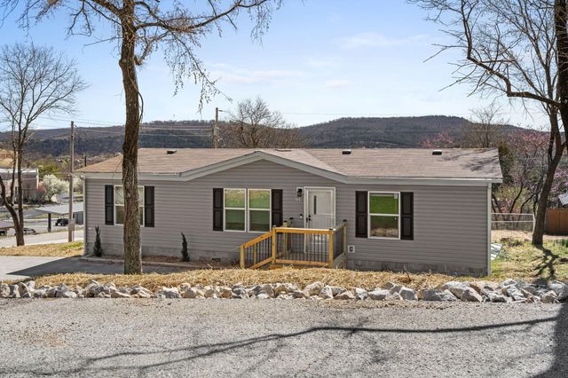 145 Grand Avenue, Branson, MO 65616