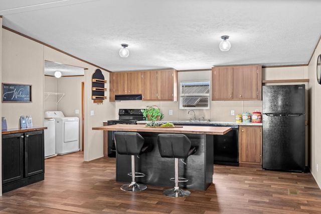 145 Grand Avenue, Branson, MO 65616