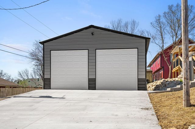 145 Grand Avenue, Branson, MO 65616