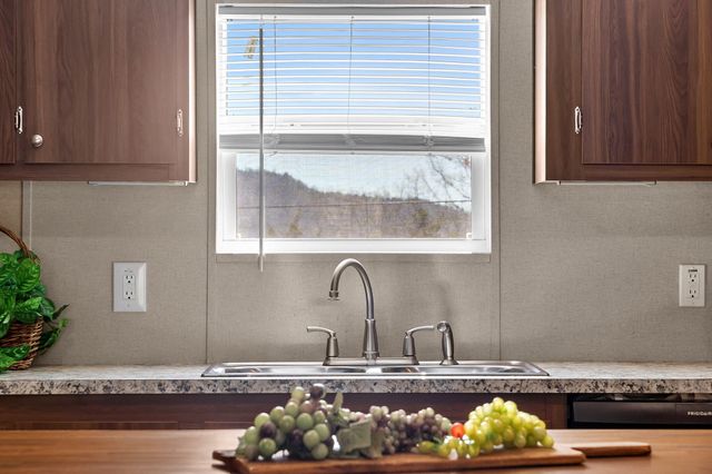 145 Grand Avenue, Branson, MO 65616