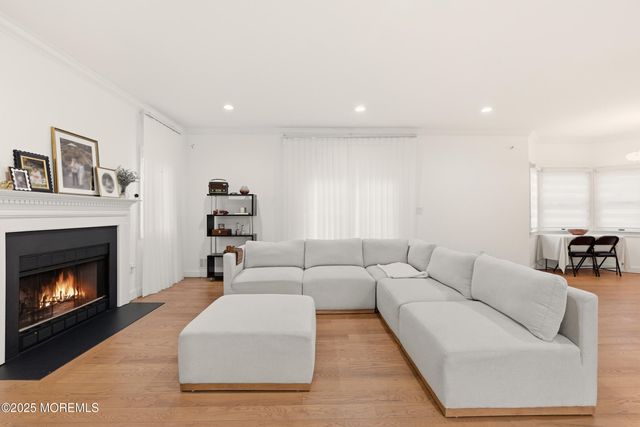 5 Overlook Drive, Jackson, NJ 08527