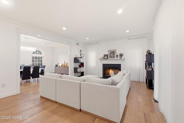 5 Overlook Drive, Jackson, NJ 08527