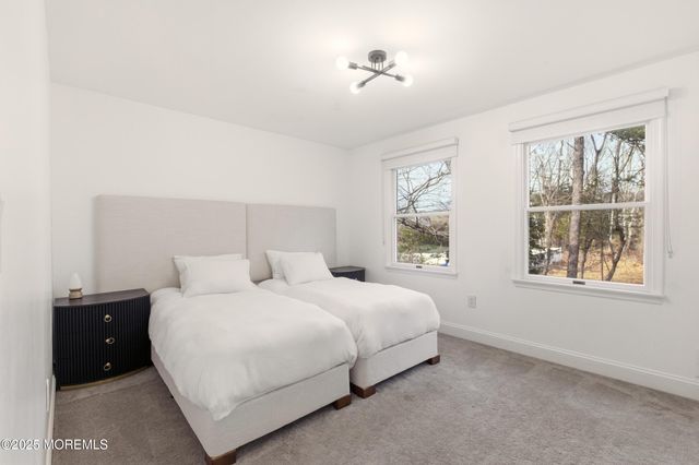 5 Overlook Drive, Jackson, NJ 08527