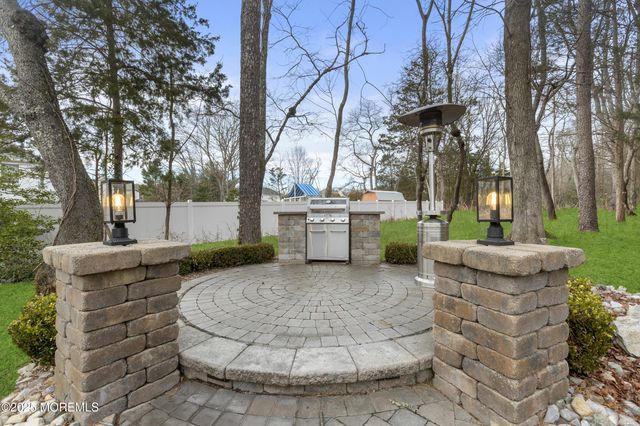 5 Overlook Drive, Jackson, NJ 08527