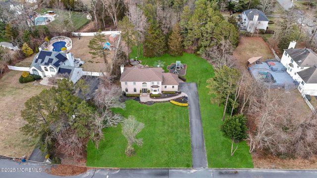 5 Overlook Drive, Jackson, NJ 08527