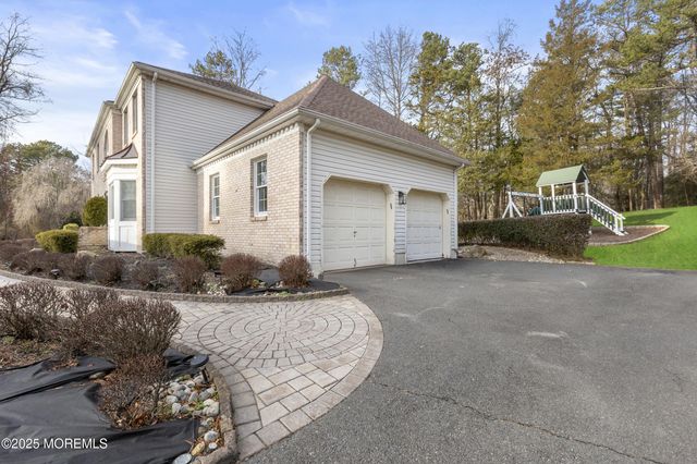 5 Overlook Drive, Jackson, NJ 08527