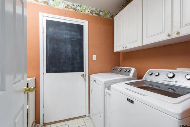 13182 Lauren Ln, Lindale, TX 75771