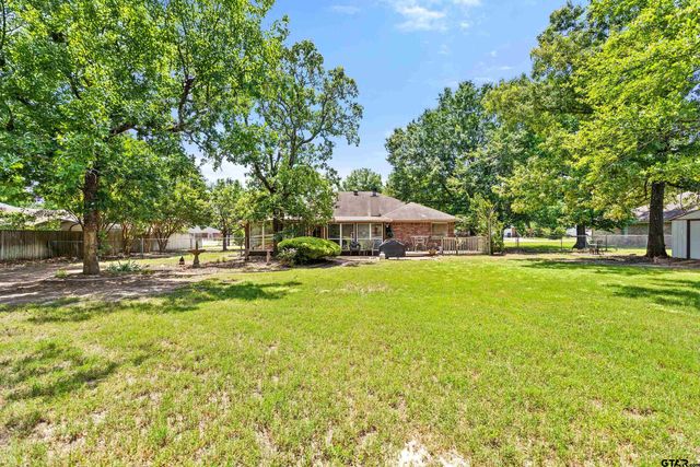 13182 Lauren Ln, Lindale, TX 75771