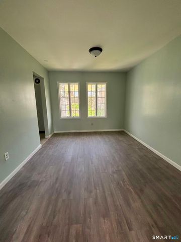 366 Dover Street, Bridgeport, CT 06610