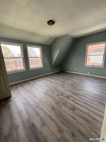 366 Dover Street, Bridgeport, CT 06610