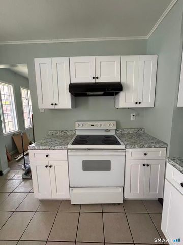 366 Dover Street, Bridgeport, CT 06610