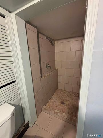 366 Dover Street, Bridgeport, CT 06610