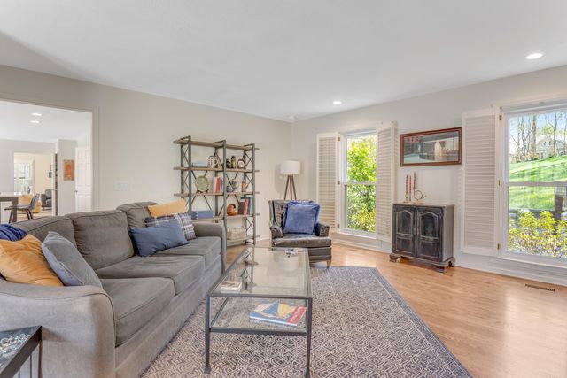 5540 Mill Stone Drive, Ooltewah, TN 37363