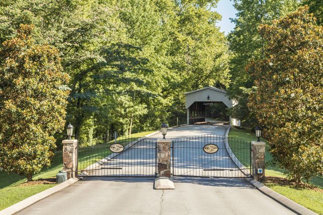 5540 Mill Stone Drive, Ooltewah, TN 37363