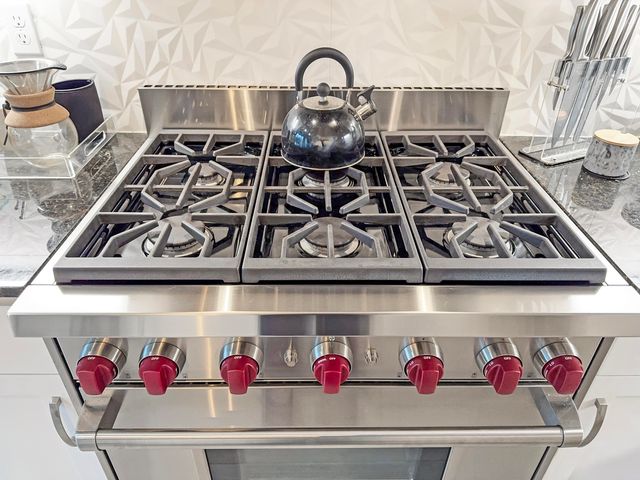 4521 S Ernest Street, Visalia, CA 93277