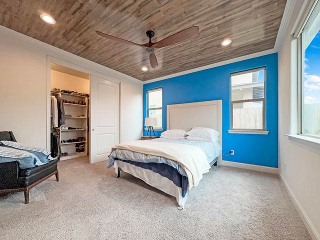 4521 S Ernest Street, Visalia, CA 93277