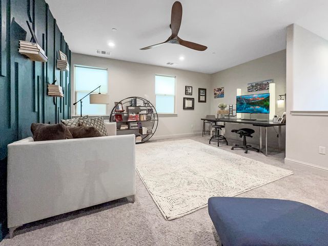 4521 S Ernest Street, Visalia, CA 93277