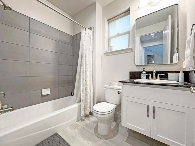 4521 S Ernest Street, Visalia, CA 93277