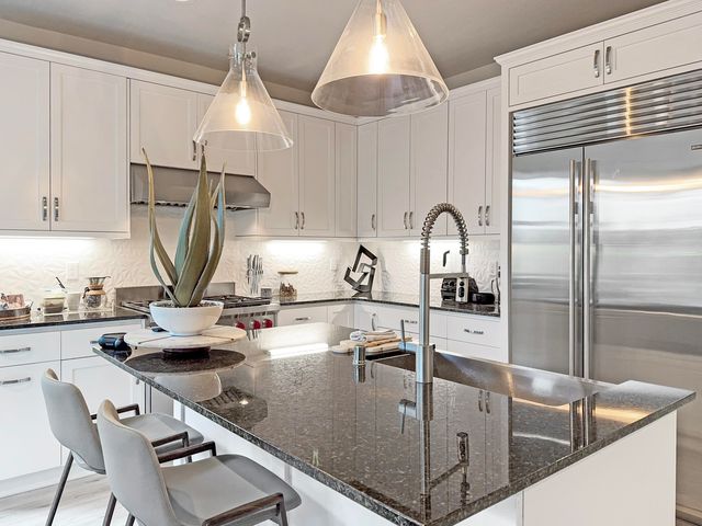 4521 S Ernest Street, Visalia, CA 93277