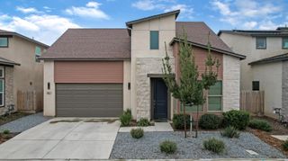 4521 S Ernest Street, Visalia, CA 93277