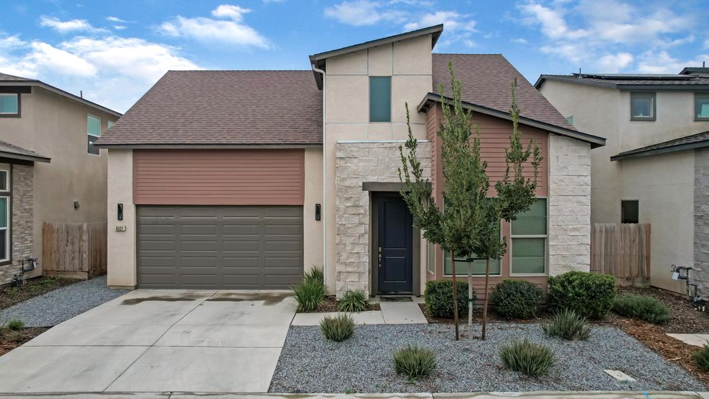 4521 S Ernest Street, Visalia, CA 93277