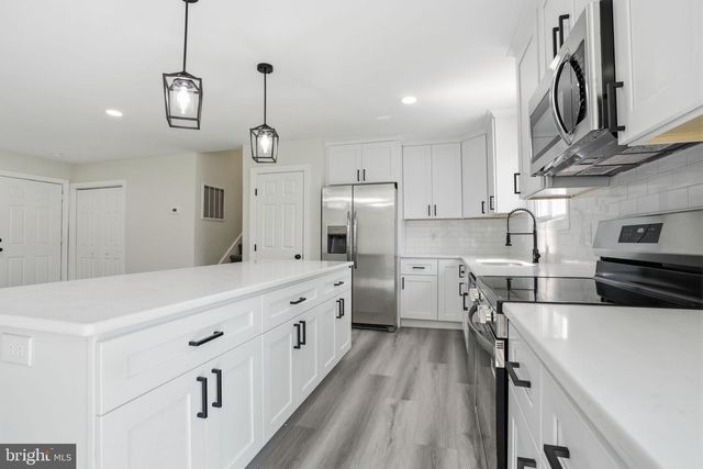 1625 PARK AVE, Willow Grove, PA 19090