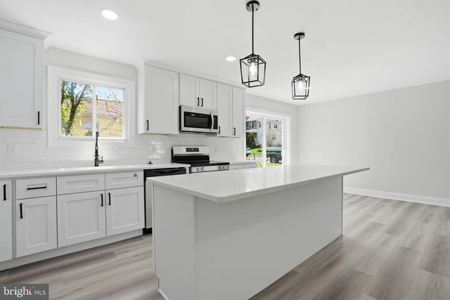 1625 PARK AVE, Willow Grove, PA 19090