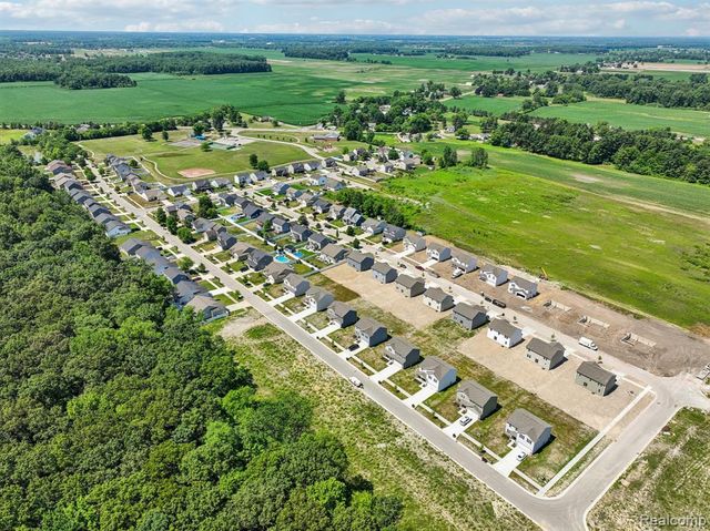 2231 Gunnison Lane, Monroe, MI 48162