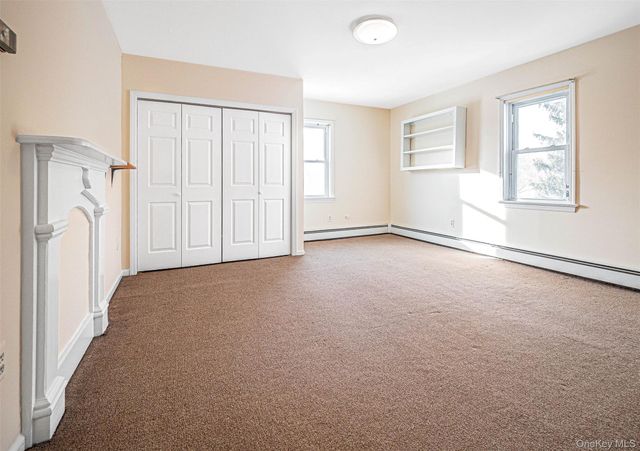 238 S Centerville Road, Middletown, NY 10940