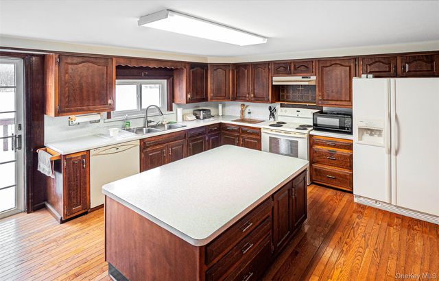 238 S Centerville Road, Middletown, NY 10940