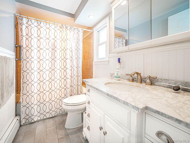 238 S Centerville Road, Middletown, NY 10940