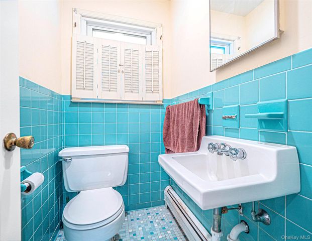 238 S Centerville Road, Middletown, NY 10940