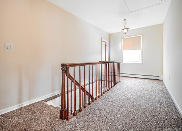 238 S Centerville Road, Middletown, NY 10940