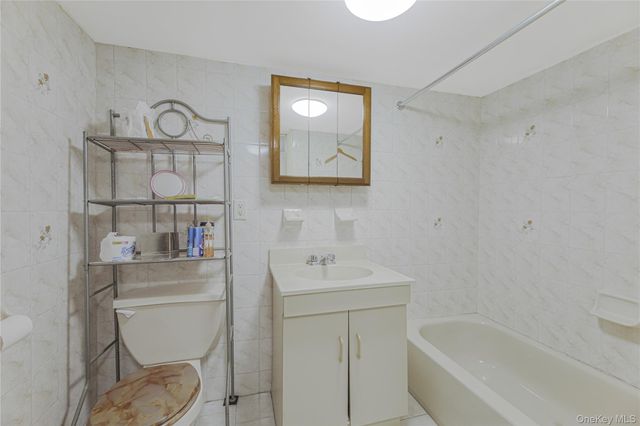 337 E 35th Street, Brooklyn, NY 11203