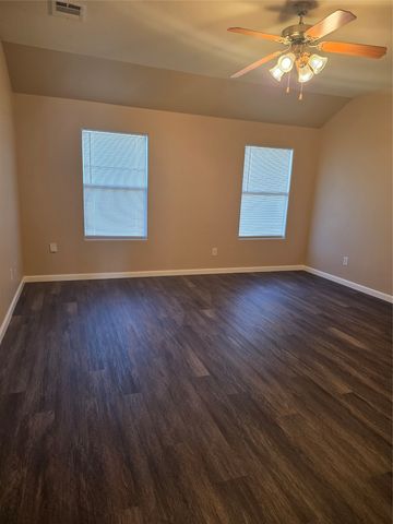 1432 Baylee Street, Seagoville, TX 75159