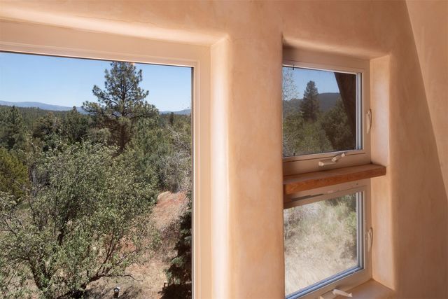 113 Avenida Ponderosa, Glorieta, NM 87535