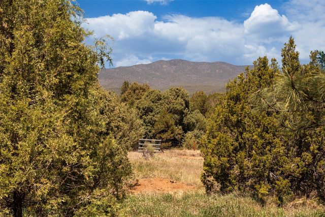 113 Avenida Ponderosa, Glorieta, NM 87535