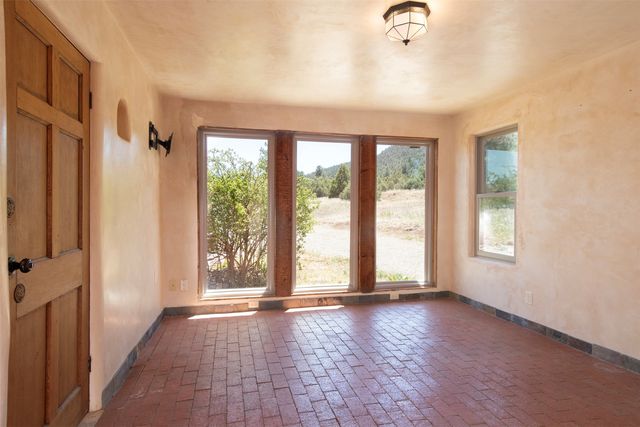 113 Avenida Ponderosa, Glorieta, NM 87535