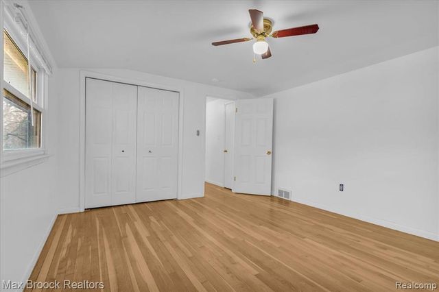 29676 Westbrook Parkway, Southfield, MI 48076