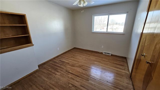 5949 White Pine Drive, Bedford Heights, OH 44146