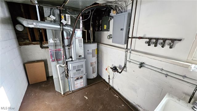 5949 White Pine Drive, Bedford Heights, OH 44146