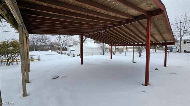 5949 White Pine Drive, Bedford Heights, OH 44146