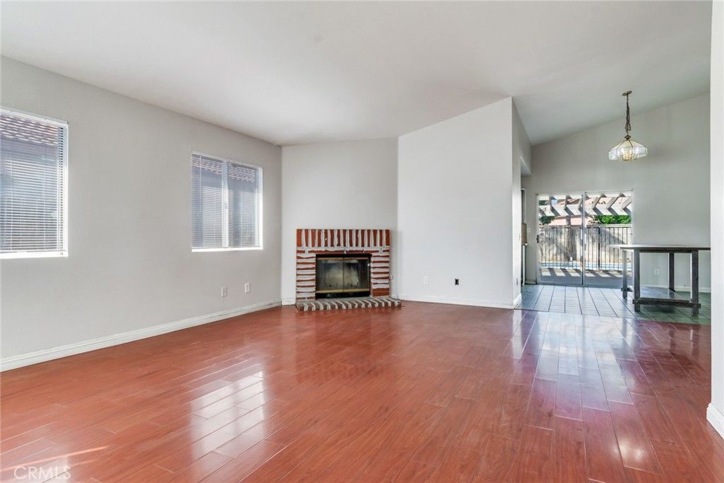 8344 Bermuda Court, Fontana, CA 92335 — photo 5