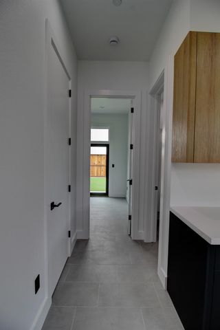 1526 3rd St, Escalon, CA 95320