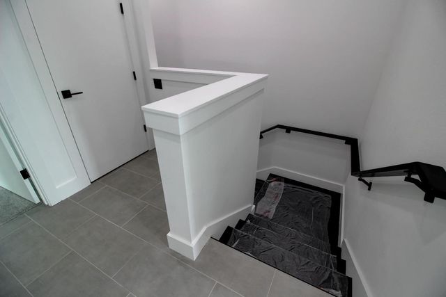 1526 3rd St, Escalon, CA 95320