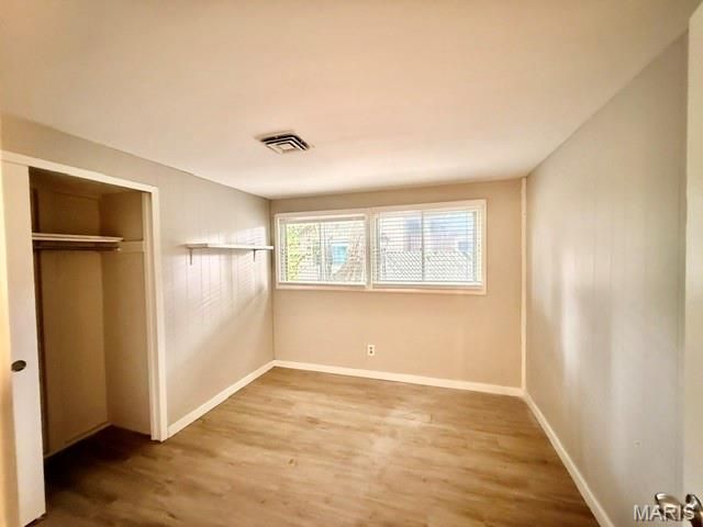 2320 Saint Catherine Street, Florissant, MO 63033