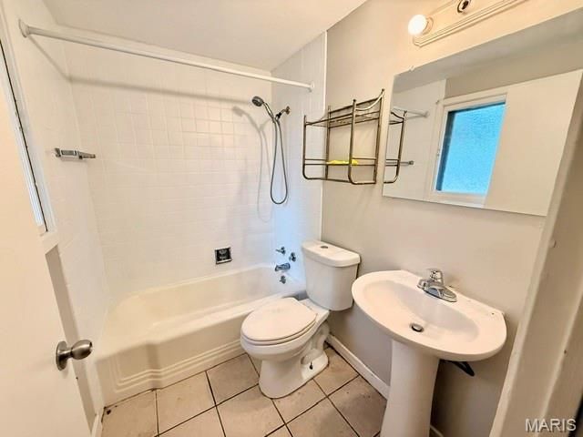 2320 Saint Catherine Street, Florissant, MO 63033