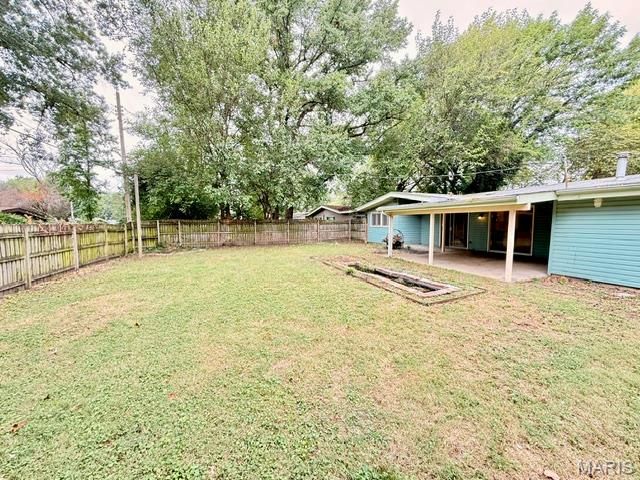 2320 Saint Catherine Street, Florissant, MO 63033