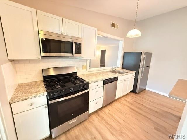 2320 Saint Catherine Street, Florissant, MO 63033